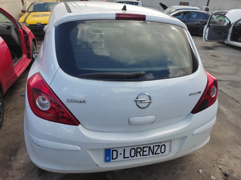 opel corsa d del año 2013