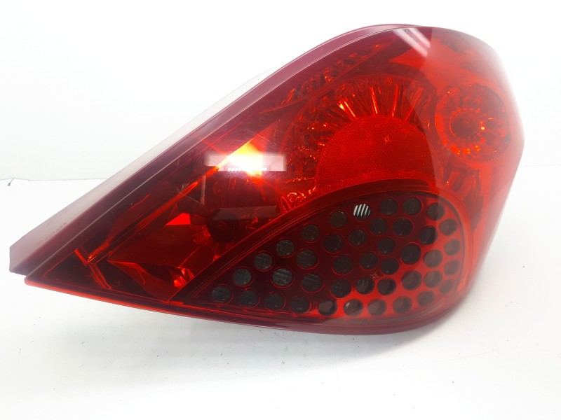 Recambio de piloto trasero derecho para peugeot 207 xs referencia OEM IAM   