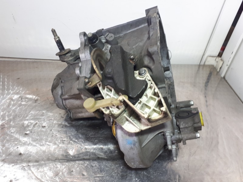 Recambio de caja cambios para citroën c4 berlina collection referencia OEM IAM 20DM75  