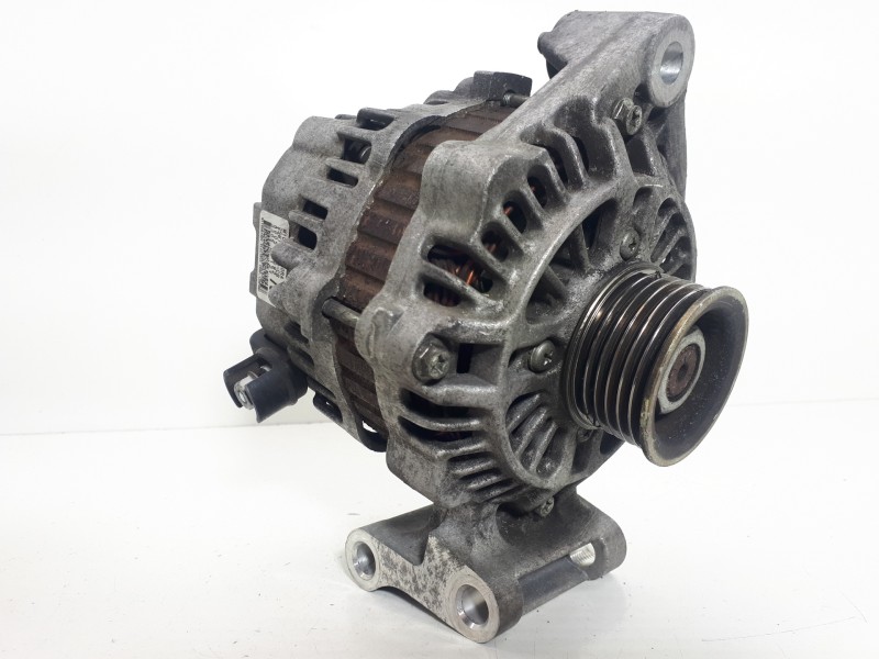 Recambio de alternador para ford fusion (cbk) ambiente referencia OEM IAM 2S6T10300CB A005TA7692 70A