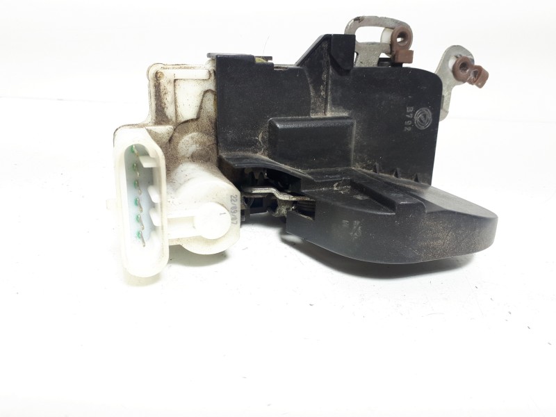 Recambio de cerradura puerta delantera derecha para alfa romeo gt (125) 1.9 jtd (m) 16v cat referencia OEM IAM B792  