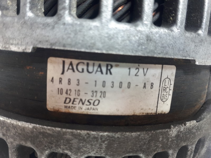 Recambio de alternador para jaguar s-type 2.7 v6 diesel classic referencia OEM IAM 4R8310300AB 1042103720 