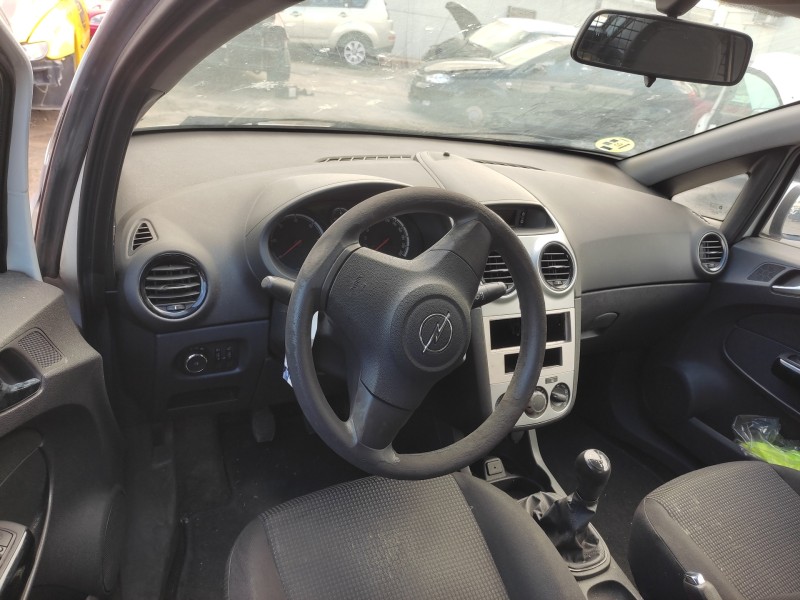 opel corsa d del año 2013