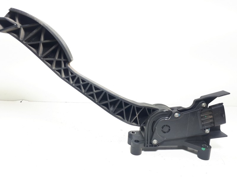 Recambio de pedal acelerador para alfa romeo gt (125) 1.9 jtd (m) 16v cat referencia OEM IAM 505049140 0280755051 