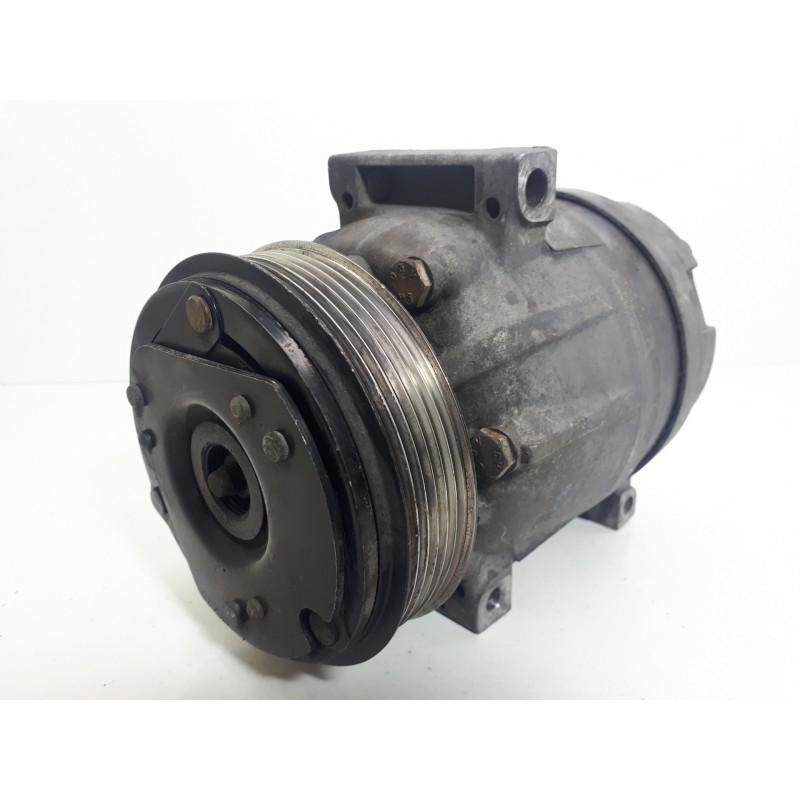 Recambio de compresor aire acondicionado para nissan primastar (x83) combi, 6 plazas, batalla corta referencia OEM IAM 770010576