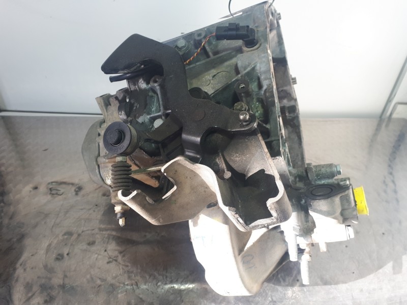 Recambio de caja cambios para citroën c5 berlina 2.0 hdi sx referencia OEM IAM 20DL32  