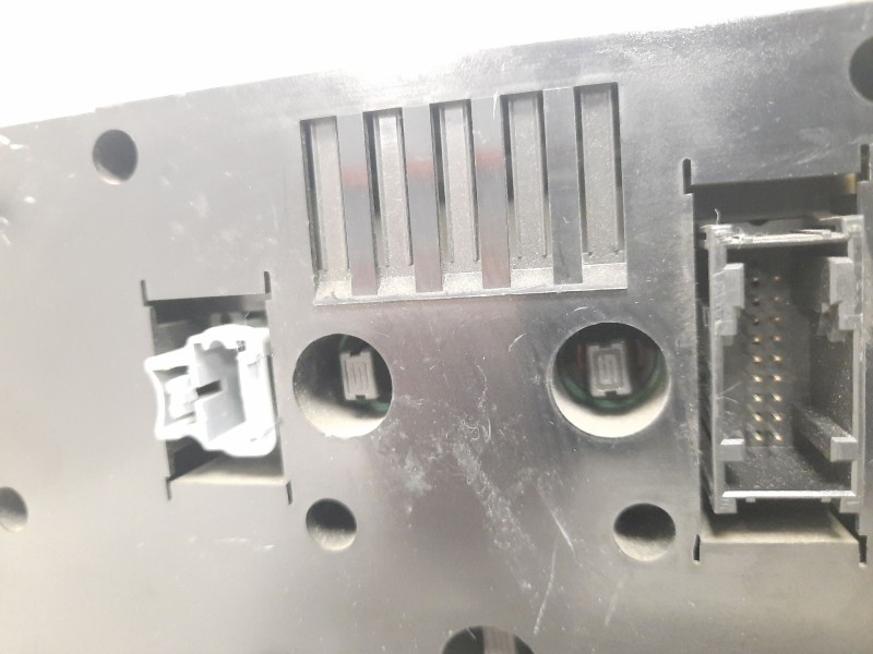 Recambio de mando climatizador para peugeot 206 sw 1.4 hdi referencia OEM IAM 96430550XT 32690 