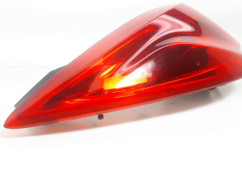 Recambio de piloto trasero izquierdo para opel insignia berlina cosmo referencia OEM IAM 168348  