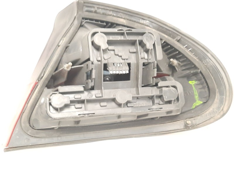 Recambio de piloto trasero izquierdo para opel tigra referencia OEM IAM  32768 