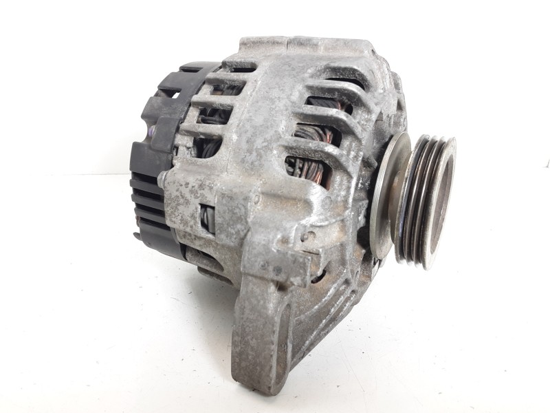 Recambio de alternador para dacia sandero ambiance referencia OEM IAM 8200660044B SG9B107 