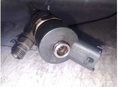 Recambio de inyector para kia carens (un) emotion referencia OEM IAM 3380027400 0445110258 