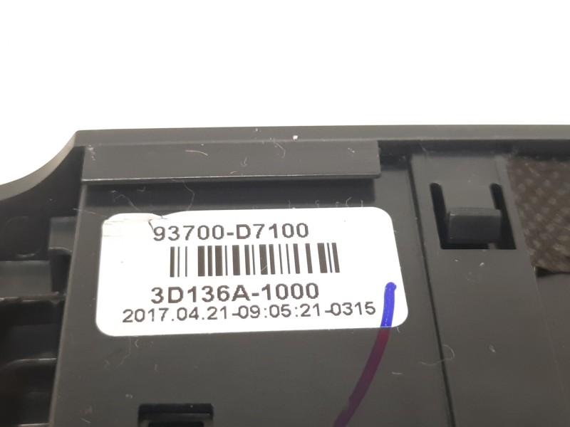 Recambio de warning para hyundai tucson (tl, tle) 2.0 crdi referencia OEM IAM 3D136A1000 93700D7100 