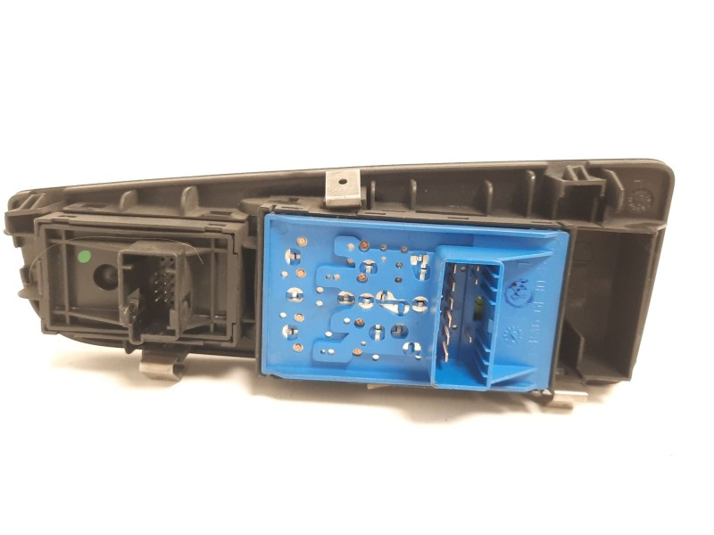 Recambio de mando elevalunas delantero izquierdo para fiat grande punto (199_) 1.9 d multijet referencia OEM IAM   