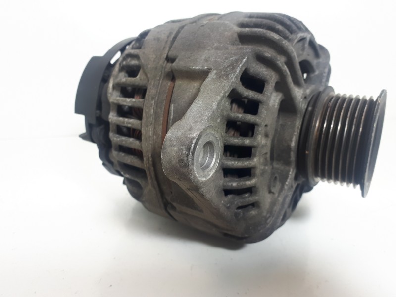 Recambio de alternador para fiat ducato caja cerrada 15 (desde 03.02) 2.3 jtd  batalla 2850 mm referencia OEM IAM 504009978 0124