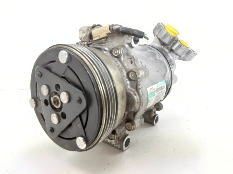 Recambio de compresor aire acondicionado para dacia sandero ambiance referencia OEM IAM 8200840899 1911 