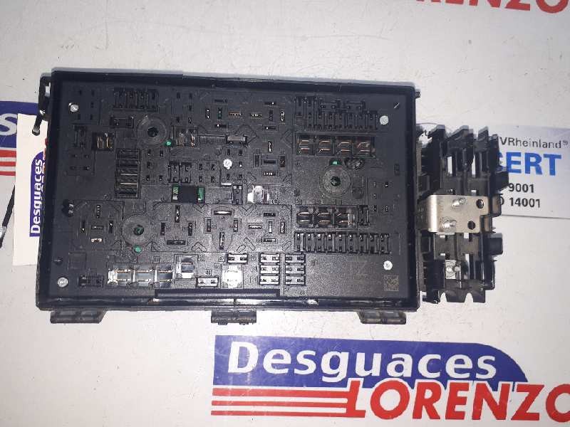 Recambio de caja reles / fusibles para opel astra j lim. excellence referencia OEM IAM 13368642 1110129AA TZ