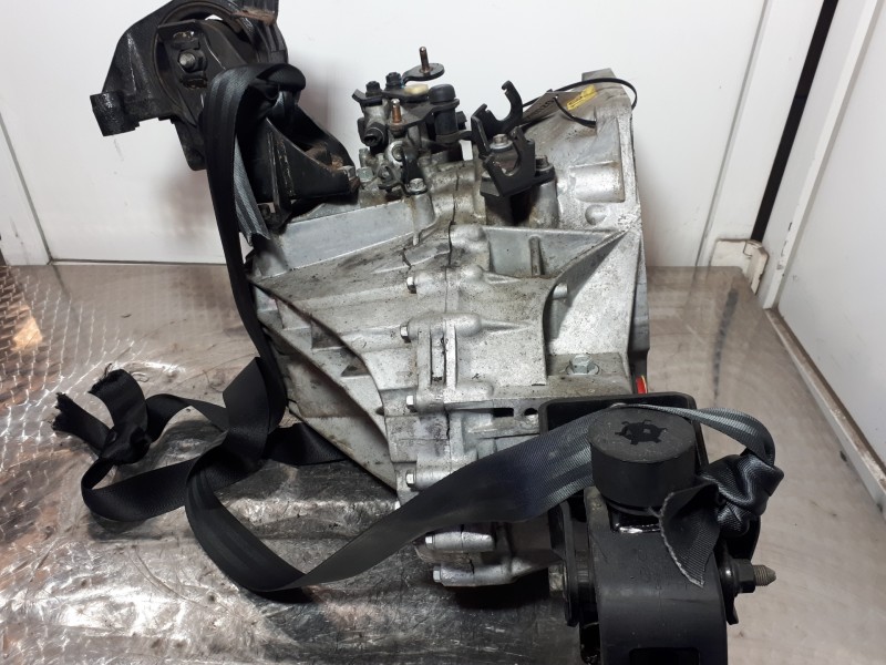 Recambio de caja cambios para kia carnival 2.2 crdi vgt active referencia OEM IAM G110630068  