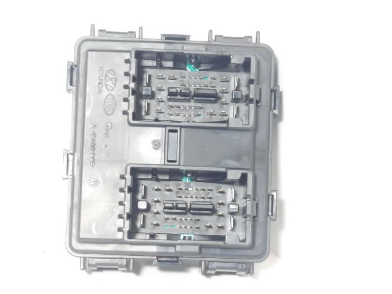 Recambio de caja reles / fusibles para hyundai tucson (tl, tle) 2.0 crdi referencia OEM IAM 91950D3240  D3240Q1246915