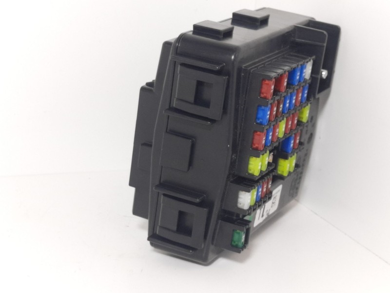 Recambio de caja reles / fusibles para hyundai tucson (tl, tle) 2.0 crdi referencia OEM IAM 91950D3240  D3240Q1246915