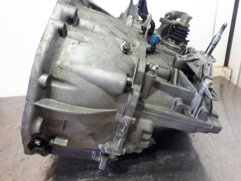 Recambio de caja cambios para renault megane ii berlina 3p confort dynamique referencia OEM IAM ND0001  
