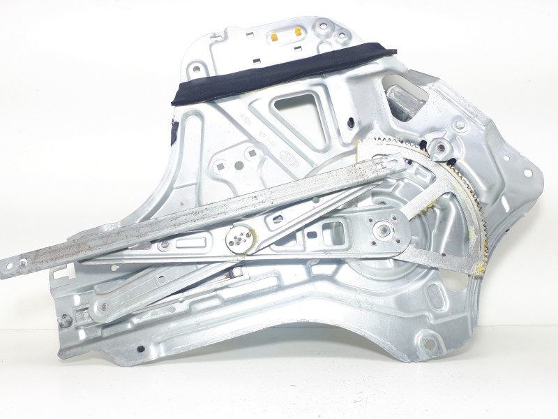 Recambio de elevalunas delantero derecho para kia carnival 2.2 crdi vgt active referencia OEM IAM 824604D000  