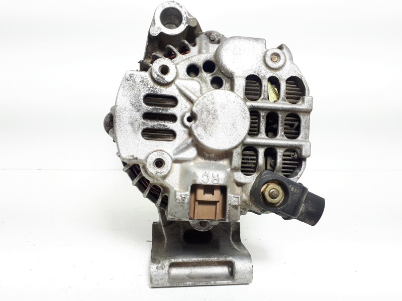 Recambio de alternador para ford fusion (cbk) ambiente referencia OEM IAM 2S6T10300DB A005TA7792 90A