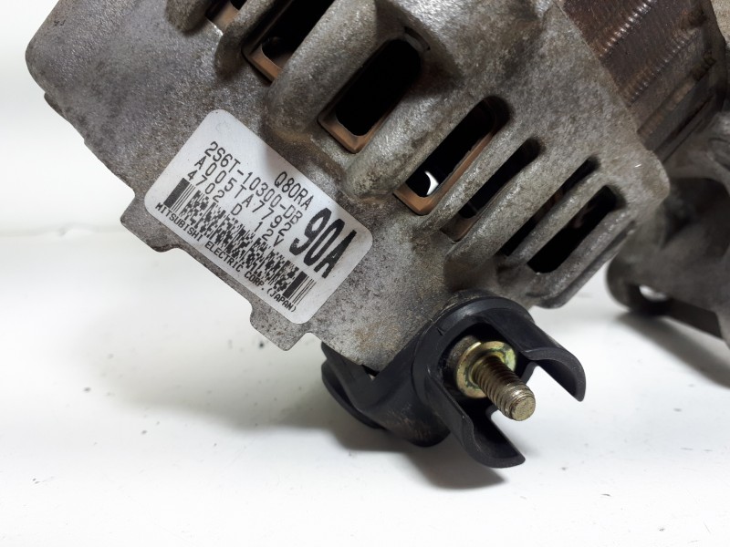 Recambio de alternador para ford fusion (cbk) ambiente referencia OEM IAM 2S6T10300DB A005TA7792 90A