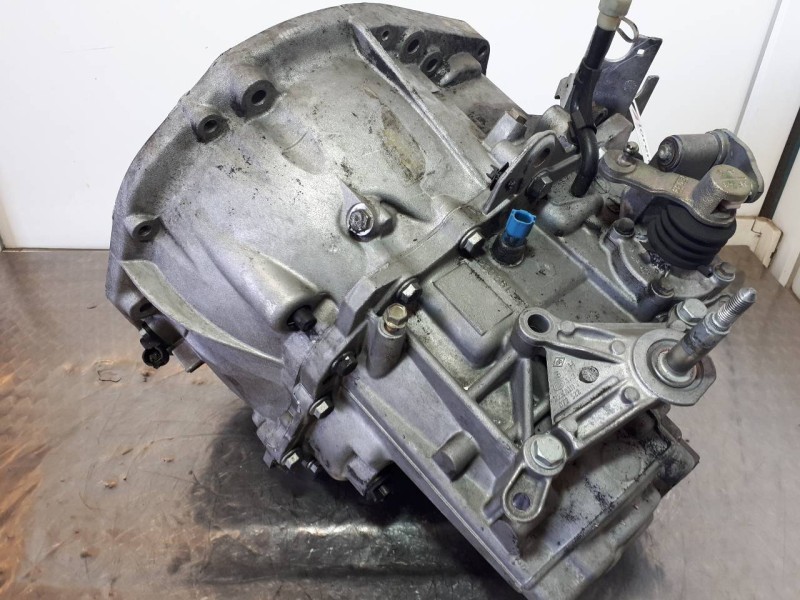 Recambio de caja cambios para renault megane ii berlina 3p confort dynamique referencia OEM IAM ND0001  