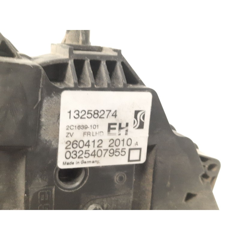 Recambio de cerradura puerta delantera derecha para opel corsa d navi referencia OEM IAM 13258274 2604122010 0325407955