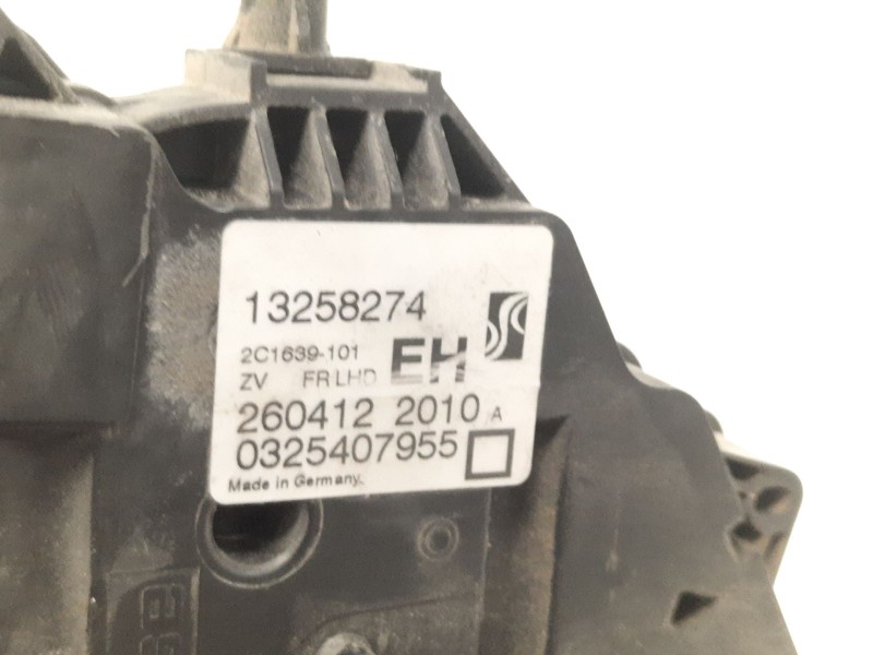 Recambio de cerradura puerta delantera derecha para opel corsa d navi referencia OEM IAM 13258274 2604122010 0325407955