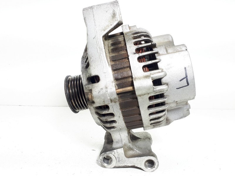 Recambio de alternador para ford fusion (cbk) ambiente referencia OEM IAM 2S6T10300DB A005TA7792 90A