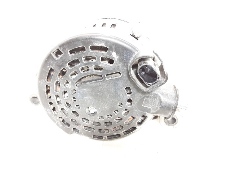 Recambio de alternador para hyundai tucson (tl, tle) 2.0 crdi referencia OEM IAM 373002F300 8400291 