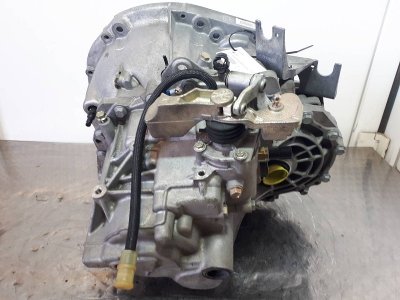 Recambio de caja cambios para renault megane ii berlina 3p confort authentique referencia OEM IAM ND0008  