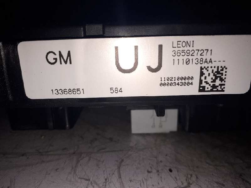 Recambio de caja reles / fusibles para opel astra j lim. excellence referencia OEM IAM 13368651 1110138AA UJ