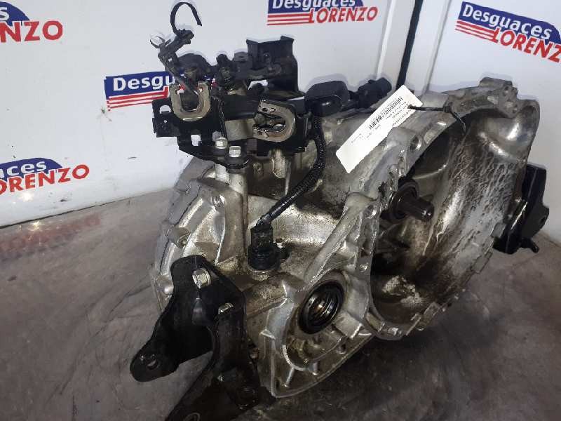 Recambio de caja cambios para kia cee´d emotion referencia OEM IAM S828J0  