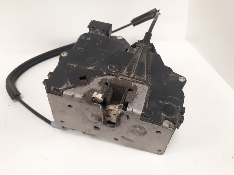 Recambio de cerradura puerta delantera izquierda para opel corsa d navi referencia OEM IAM 13258271 2404120423B 0325407955