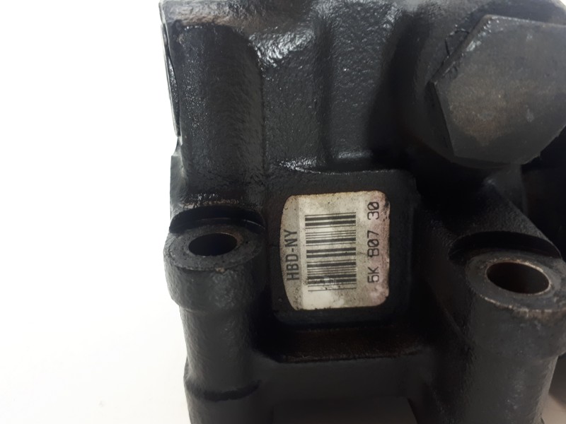 Recambio de bomba direccion para ford fusion (cbk) ambiente referencia OEM IAM 5KB0730 HBDNY 