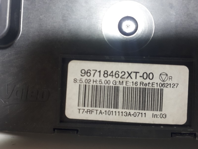 Recambio de mando climatizador para peugeot 308 access referencia OEM IAM 96718462XT  