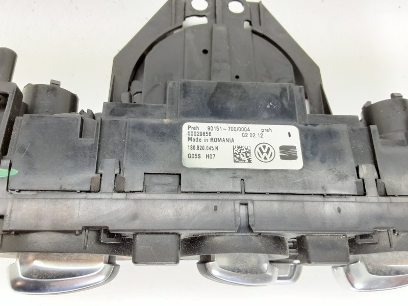 Recambio de mando calefaccion / aire acondicionado para volkswagen up! (121) black up! referencia OEM IAM 1S0820045N  