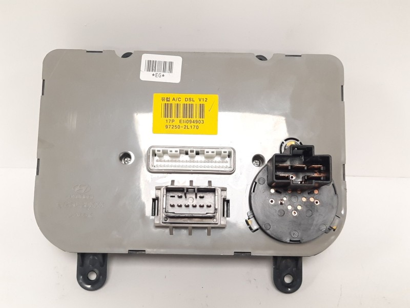 Recambio de mando climatizador para hyundai i30 classic referencia OEM IAM 972502L170 17PELI094903 