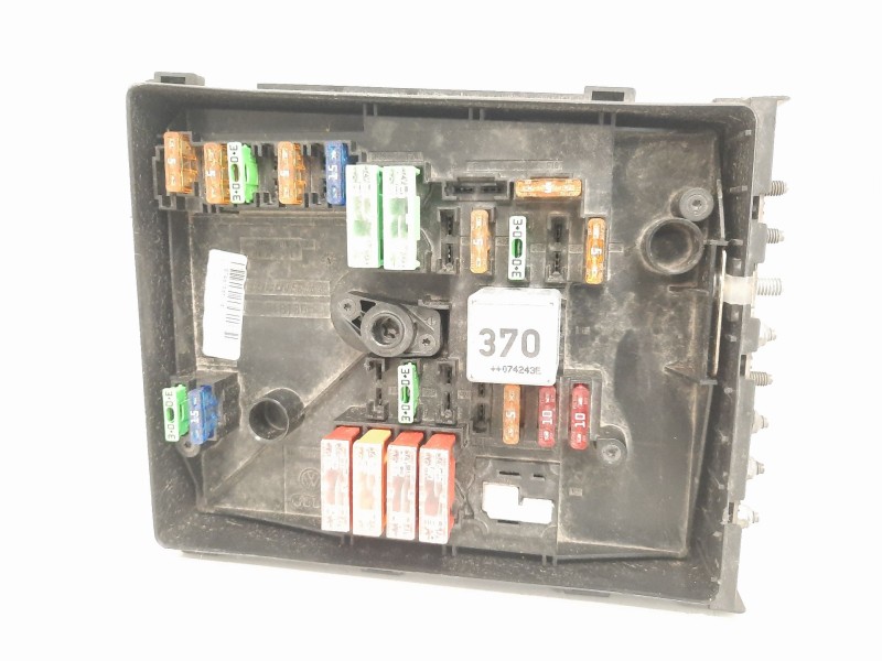 Recambio de caja reles / fusibles para skoda octavia ii (1z3) 1.9 tdi referencia OEM IAM 1K0937125A  