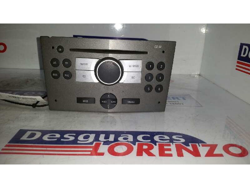 Recambio de sistema audio / radio cd para opel astra h ber. cosmo referencia OEM IAM 13190856 453116246 