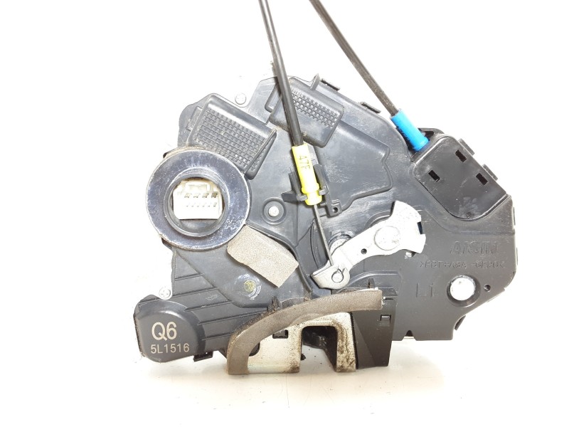 Recambio de cerradura puerta delantera izquierda para lexus is200 (ds2/is2) 220d referencia OEM IAM 5L1516  