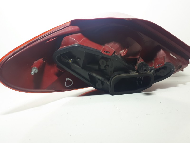 Recambio de piloto trasero derecho para peugeot 207 confort referencia OEM IAM   