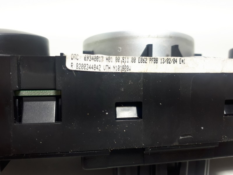Recambio de mando climatizador para renault scenic ii confort authentique referencia OEM IAM 8200344842  