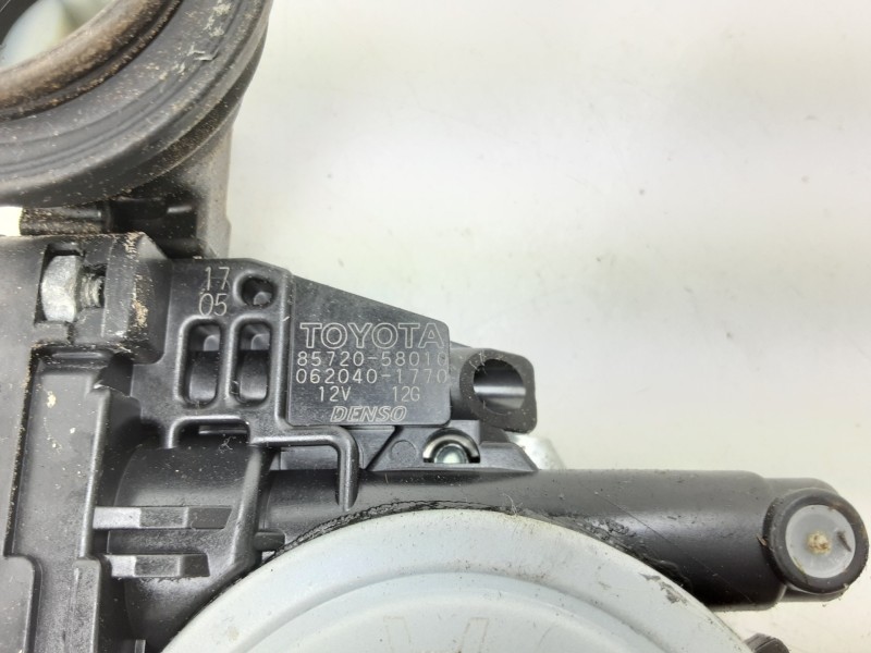 Recambio de elevalunas delantero izquierdo para lexus is200 (ds2/is2) 220d referencia OEM IAM 8572058010 0620401770 