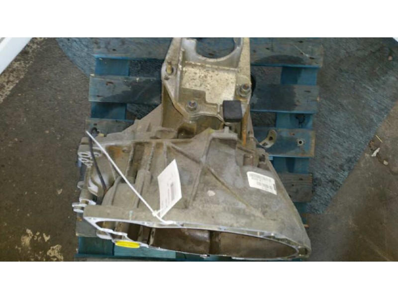 Recambio de caja cambios para ford fiesta berlina ghia referencia OEM IAM 97WT7002VE  