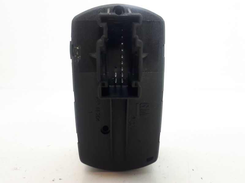 Recambio de mando elevalunas delantero izquierdo para opel corsa d corsavan referencia OEM IAM 13258521AA 315625731 