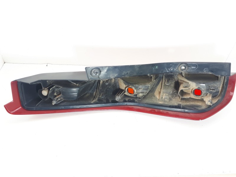 Recambio de piloto trasero derecho para nissan x-trail (t31) le referencia OEM IAM 22063929  