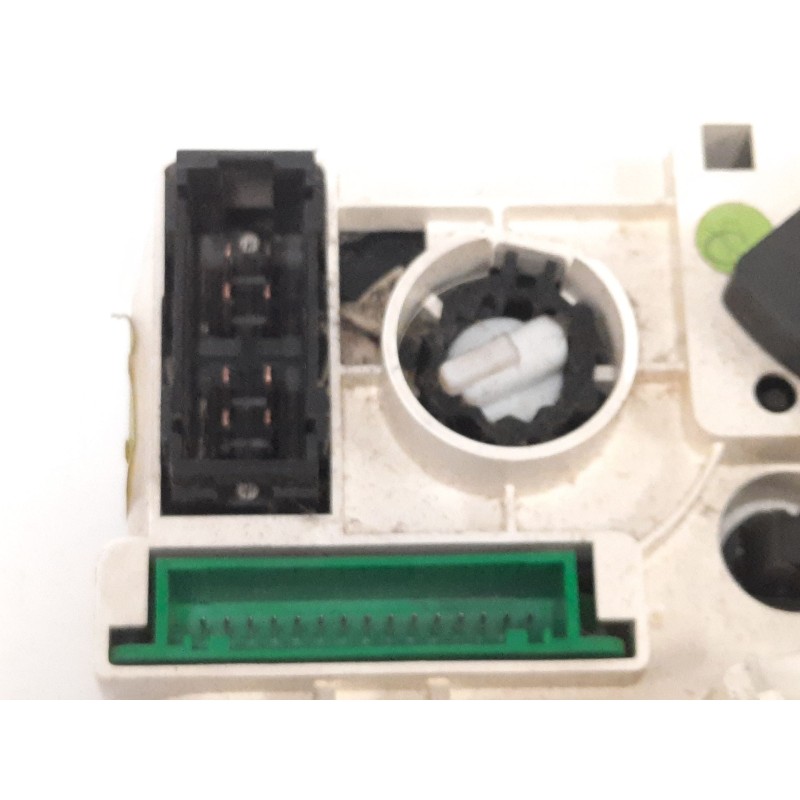 Recambio de mando calefaccion / aire acondicionado para renault clio ii fase i (b/cbo) 1.9 diesel referencia OEM IAM  13818 